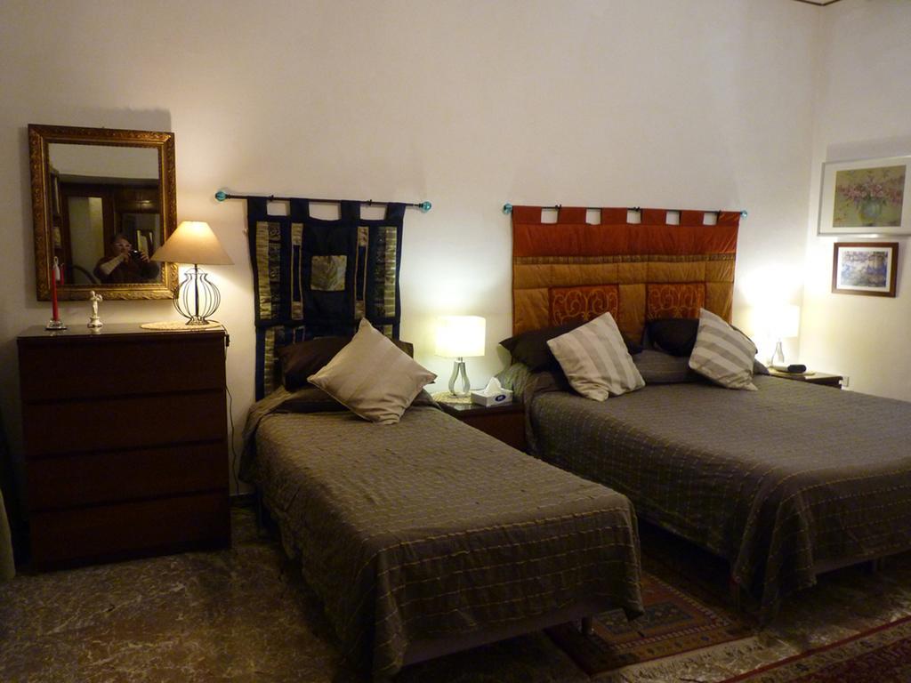 Apartment Vatican Vista Rome Room photo
